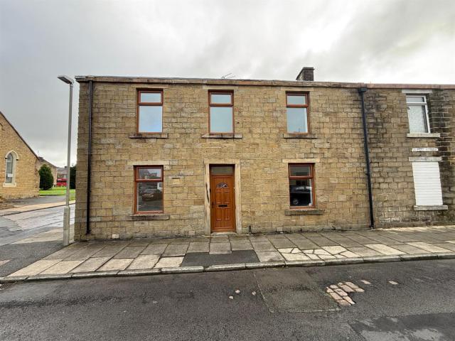 House for rent in Clayton-le-Moors, Hyndburn