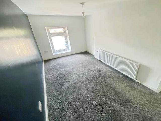 House for rent in Pentre, Ton Pentre