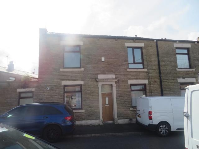 House for rent in Firgrove, Burnedge