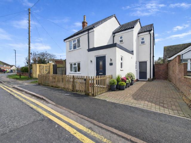 House for rent in Beamhurst, Staffordshire