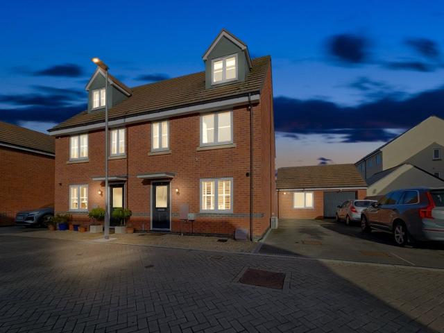 House for rent in Golden Valley, Gloucestershire