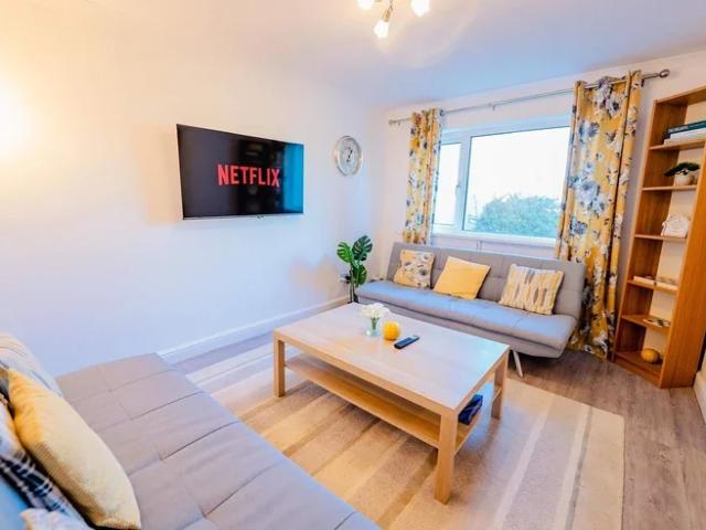 House for rent in Falcon Lodge, Wales