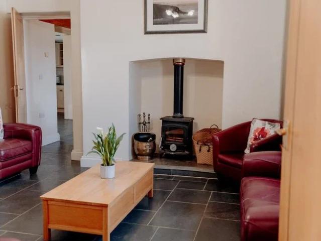 House for rent in Llawhaden, Wales