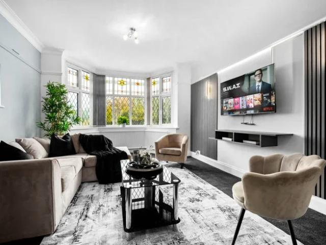 House for rent in Buckland End, West Midlands