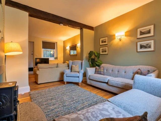 House for rent in Froggatt, East Midlands