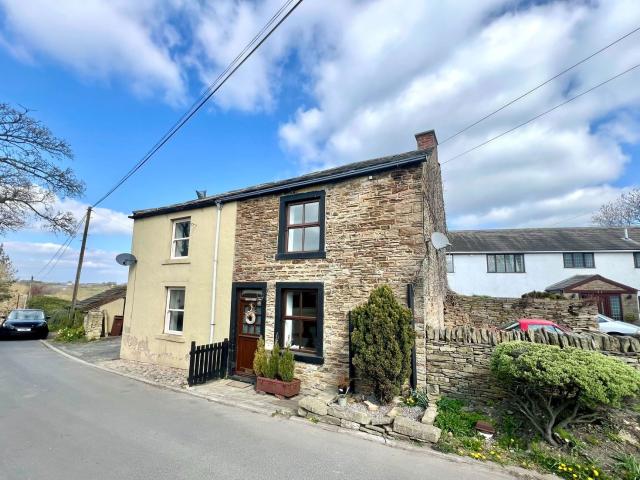 House for rent in Hoylandswaine, South Yorkshire