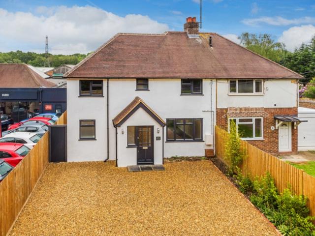 House for rent in Felbridge, Tandridge