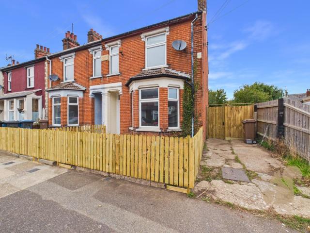 House for rent in Grange Farm, East Suffolk