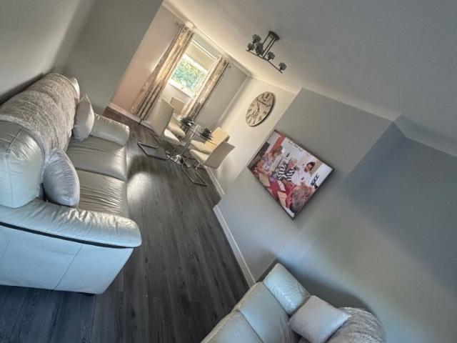 House for rent in Kilwinning, Scotland