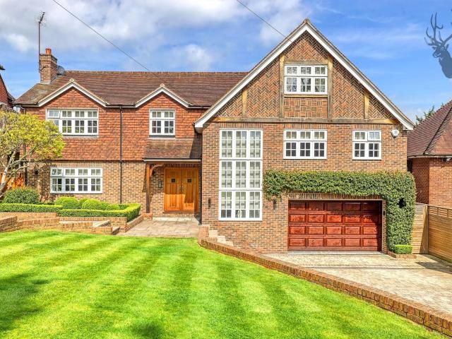 House for rent in Middle Park, Greater London