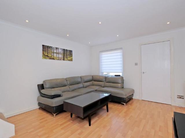 House for rent in Cove Bay, Ballindoch