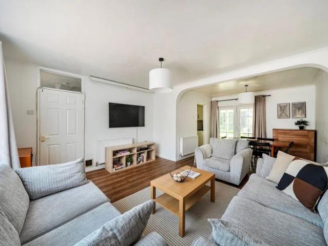 House for rent in Barton, The Slade
