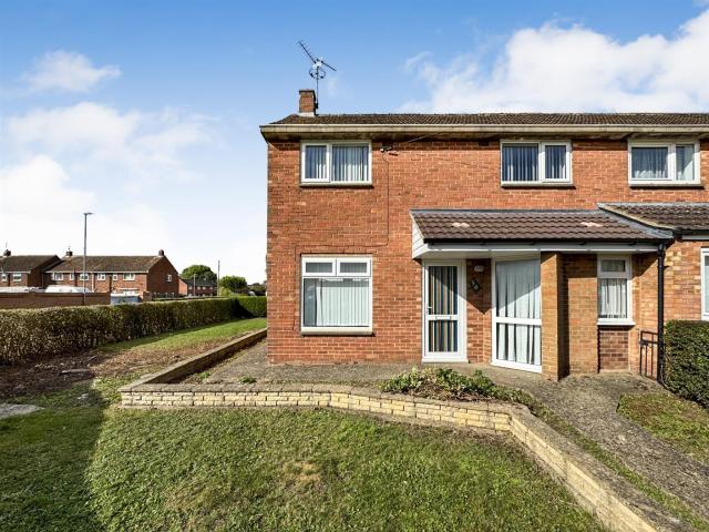 House for rent in Corby