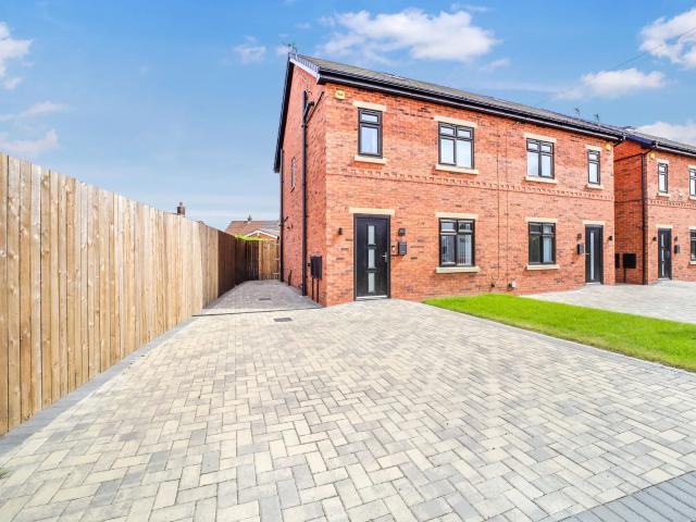 House for rent in Earlestown, St Helens