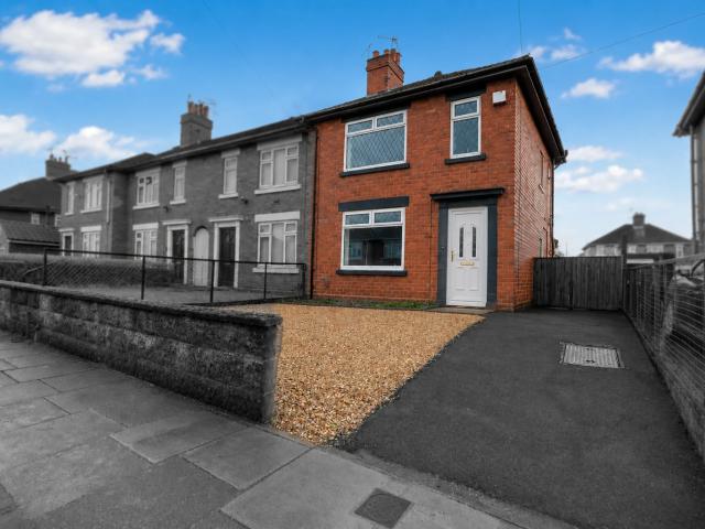 House for rent in Norton-Le-Moors, Stoke-on-Trent