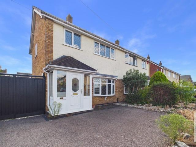 House for rent in Kettlebrook, Staffordshire