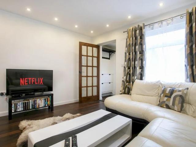 House for rent in Wollaton Vale, Haddon