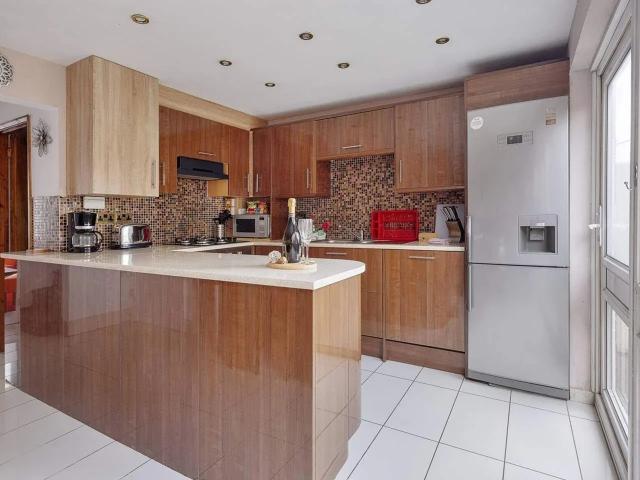 House for rent in Clewer Village, Windsor