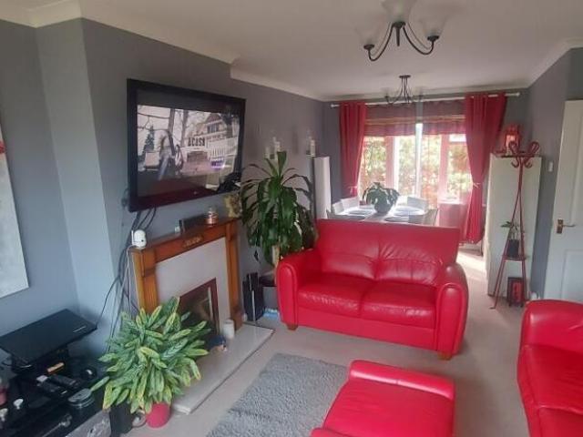 House for rent in High Wycombe, Castlefield