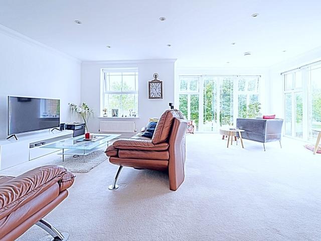 House for rent in Dettingen Park, Deepcut