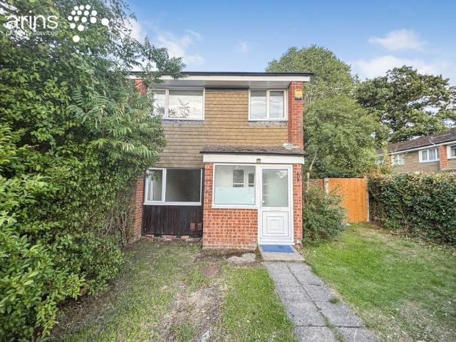 House for rent in Shinfield