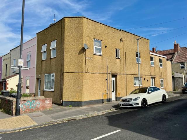 Flat for rent in Greenbank, Bristol