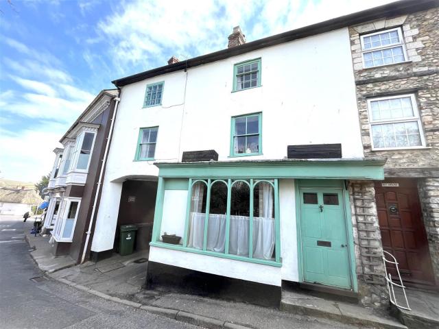 House for rent in Colcombe, Budlake