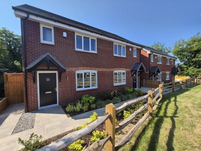 House for rent in Baswich, Staffordshire