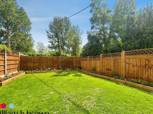 House for rent in Coxtie Green, Navestock Side