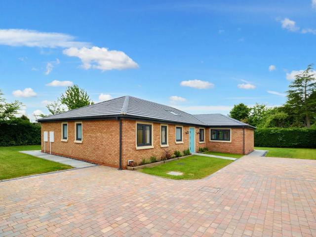 House for rent in Long Buckby, West Northamptonshire