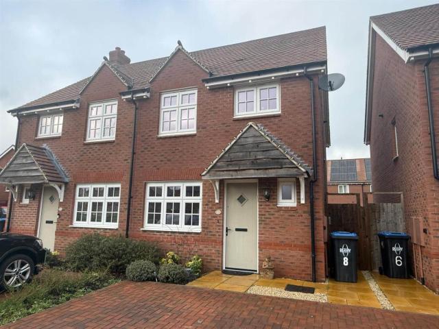 House for rent in Houlton, New Bilton