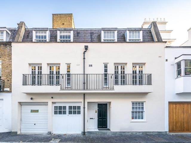 House for rent in Belgravia, Greater London