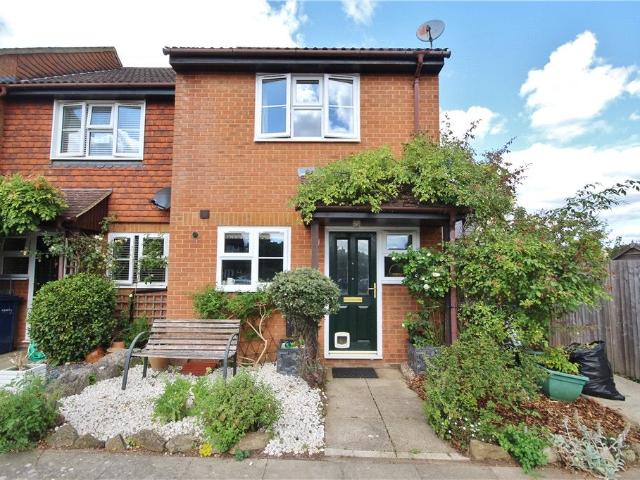 House for rent in Fole, Surrey