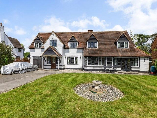 House for rent in Farnham Common, Buckinghamshire