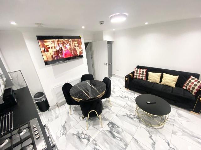 House for rent in Hayes, Greater London