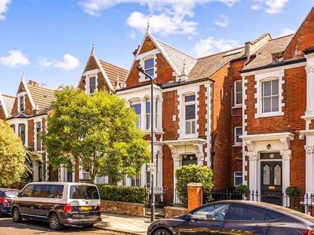 House for rent in Clapham, Greater London