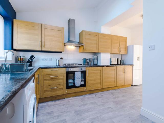 Flat for rent in Calderstones