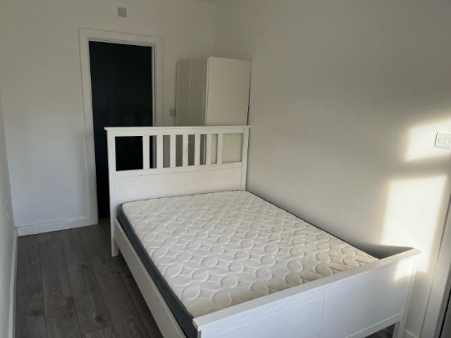 House for rent in Kingsbury, Greater London