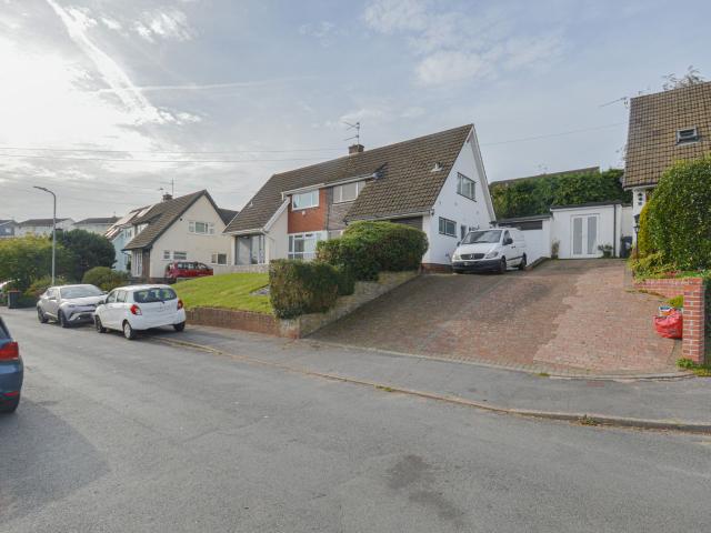 House for rent in Lodge Hill, Caerleon