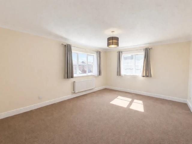 House for rent in Coldharbour, Buckinghamshire