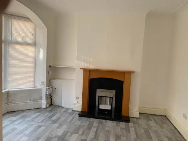 House for rent in Werneth, Pendock