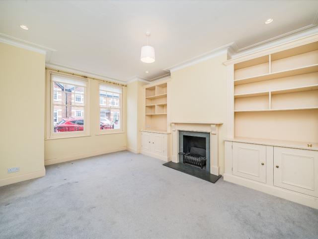 House for rent in Mortlake, Greater London
