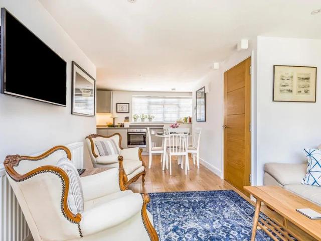House for rent in Littlecote, West Sussex