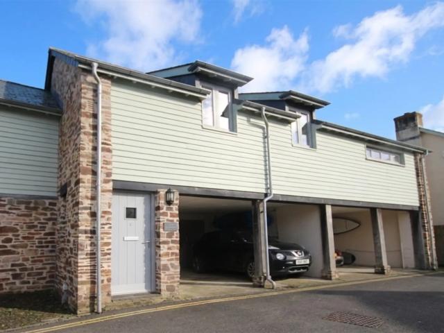 House for rent in Holbeton, Strode