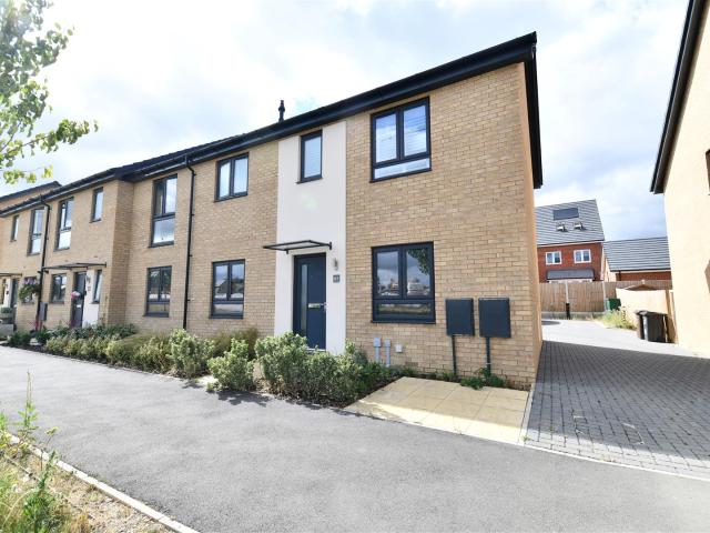 House for rent in Fishers Green, Shephall