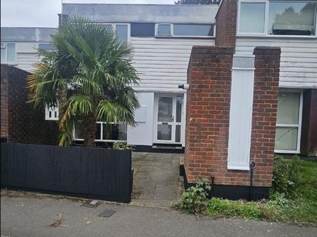 House for rent in West Byfleet, Woking