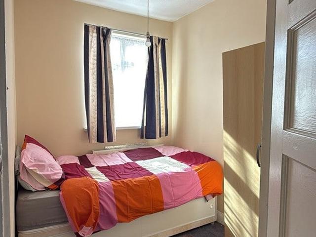 House for rent in London Borough of Merton, Greater London