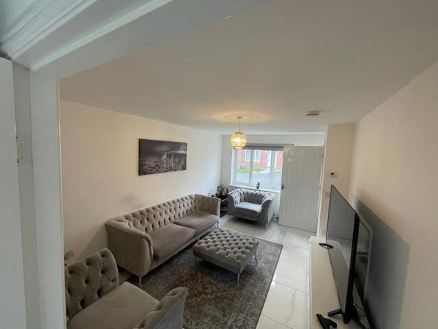 Room for rent in Balderstone, Burnedge