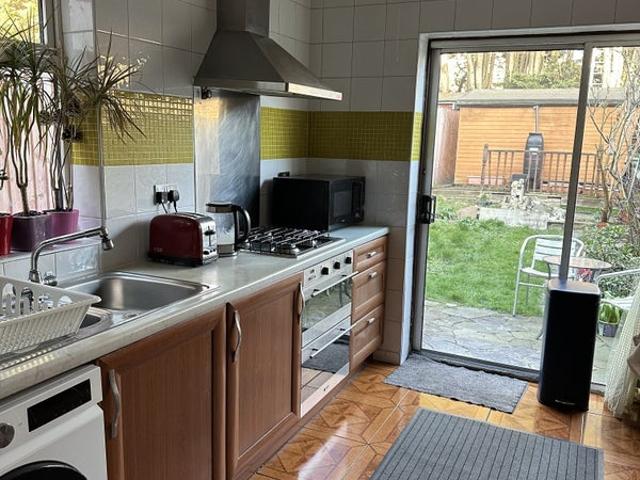 Room for rent in Highams Park, Greater London