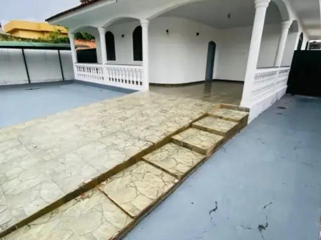 Casa aluguel em Região Geográfica Imediata de Goiânia, Goiânia